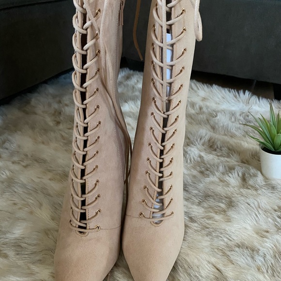 New boots 👢 💞 - Picture 3 of 3